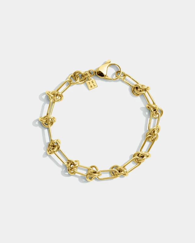 Bond Linked Bracelet