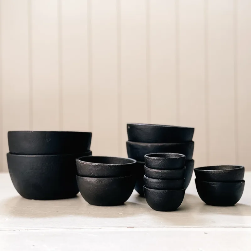Simple Cast Iron Bowls | Assorted Sizes