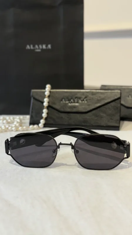 Chester Sunglasses Black