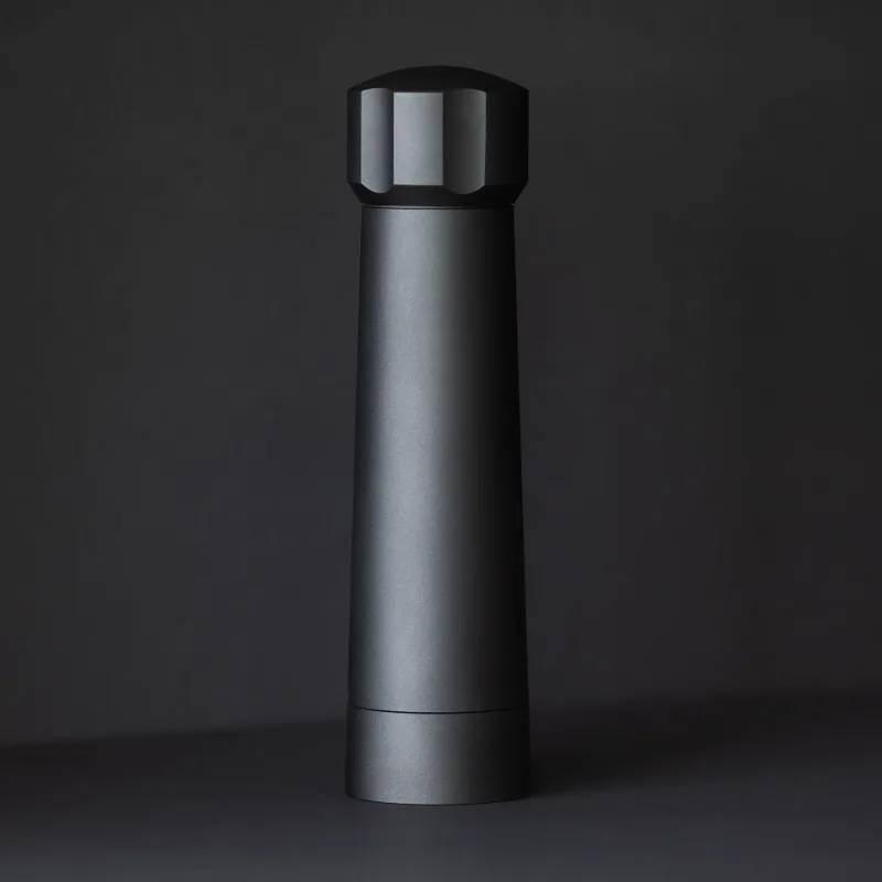 XL MANNKITCHEN Pepper Cannon - Professional Grade High Output Pepper Mill for Commercial Kitchens and Restaurants