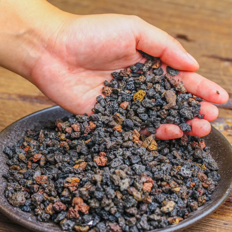 Porous Black Horticultural Lava Rocks, for terrarium drainage control, the bottom layer of the moss terrarium